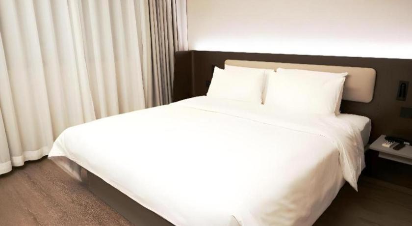 Hanting Hotel Beijing Wangfujing Экстерьер фото
